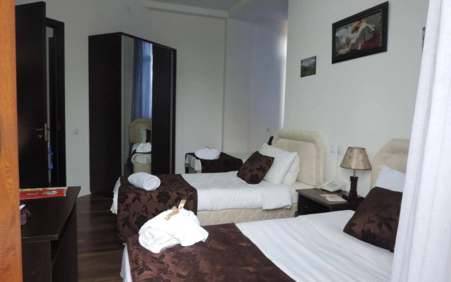 Mirobelle Hotel