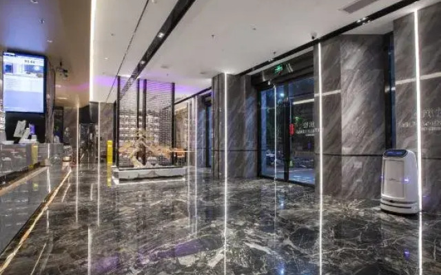Xuwen Wilton Intelligent Hotel