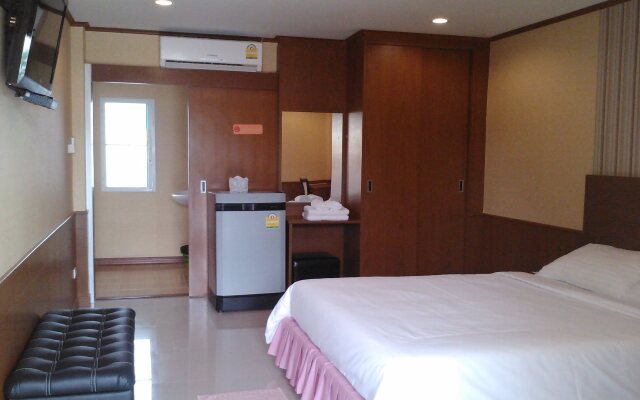 Jintakarm Home Place จินตคาม โฮมเพลส