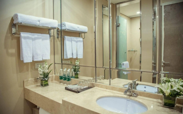 Free Comfort Holiday Hotel Xishan