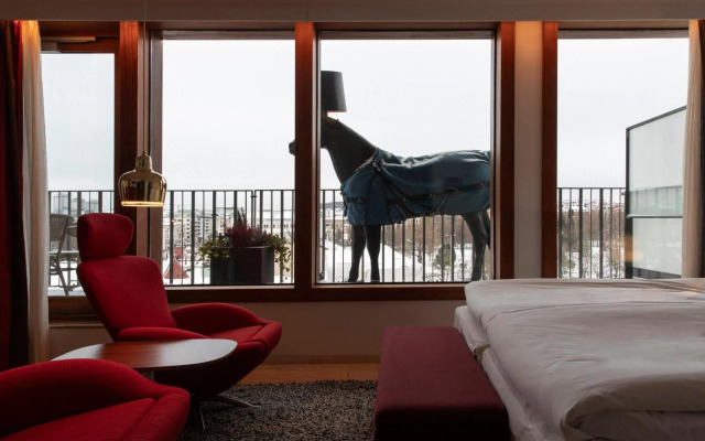 Avalon Hotel