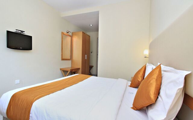 OYO 10950 Hotel Hills Palace