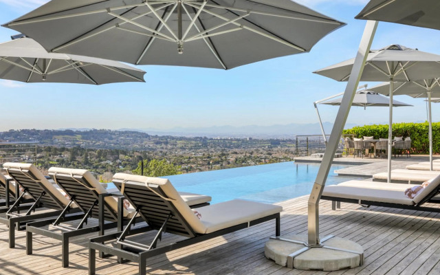 Villa Lion View Private Luxury Retreat