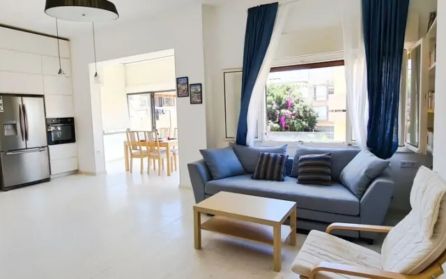 Modern Apt Rothschild Very Central TL7