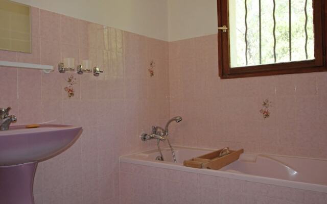 Spacious Villa With Private Pool in the Heart of Provence!