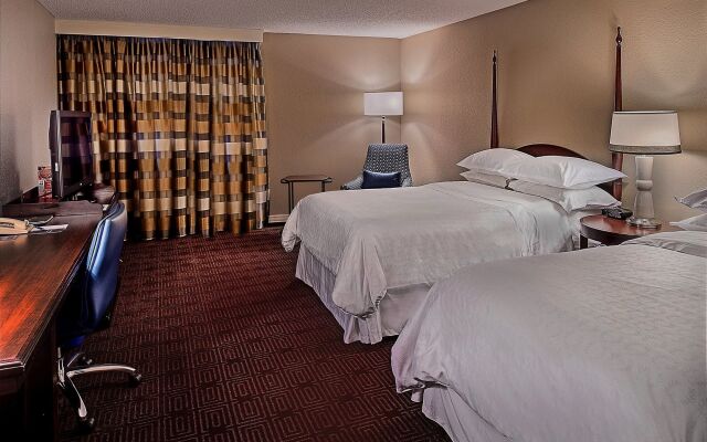 Sheraton Westport Chalet Hotel St. Louis