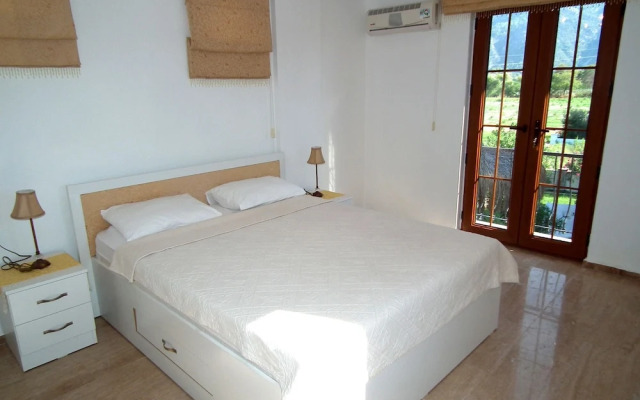 Iris Villa