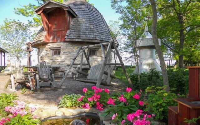 Cupola Inn Bed & Breakfast