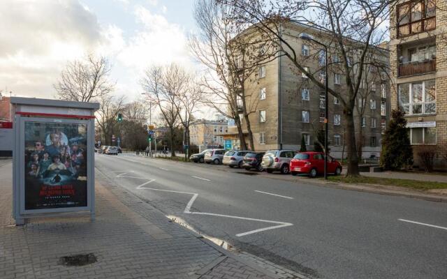 Saska Kepa Modern Apartment