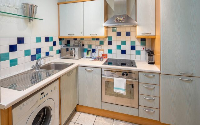 1 Bedroom Penthouse in Farringdon