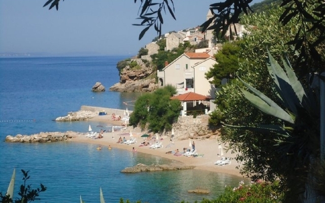 Apartment Lile - comfortable apartment and 3 bedrooms: A1 Pisak, Riviera Omis