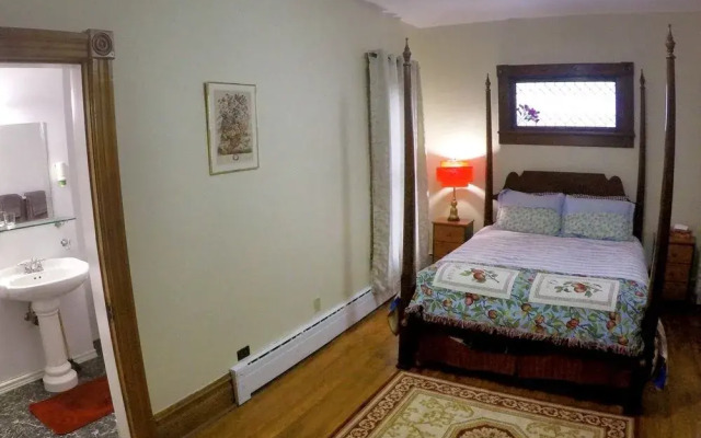Niagara Inn Bed & Breakfast