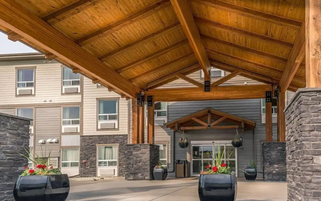 Timber Ridge Inn and Suites