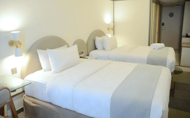 Louis Kienne Hotel Pemuda