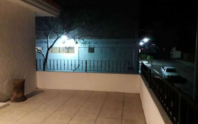 Lia Ajijic - Lakeside B&B
