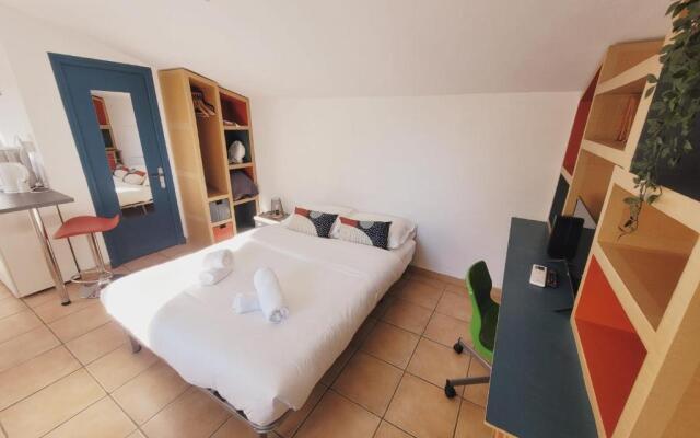 Studio With Wifi For 2 Near Remparts D'avignon