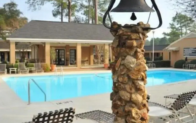 Merry Acres Inn