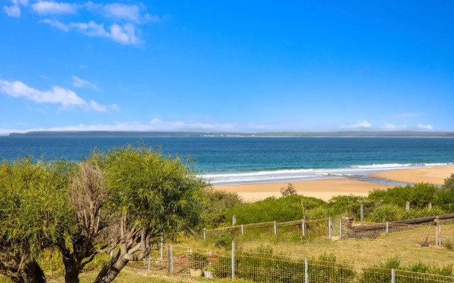 Watermans - Pet Friendly - 1 Min Walk to Beach