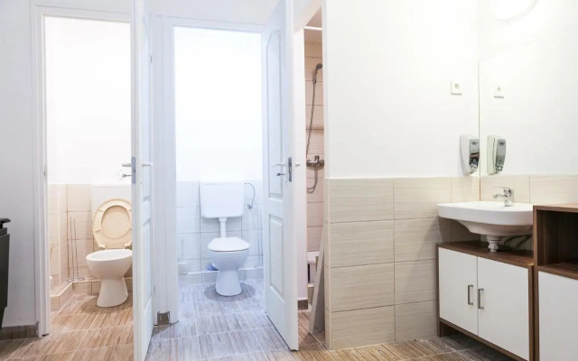 Junior Tower Apartment