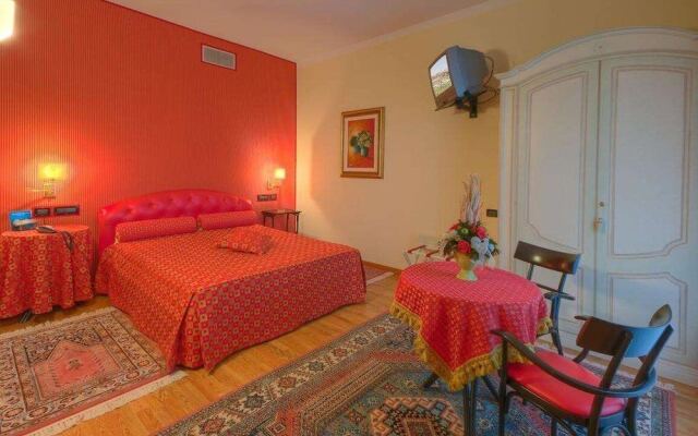 Recina Hotel