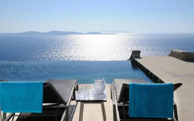 Luxury Key Mykonos 7 Bed Villa Rosella Pouli