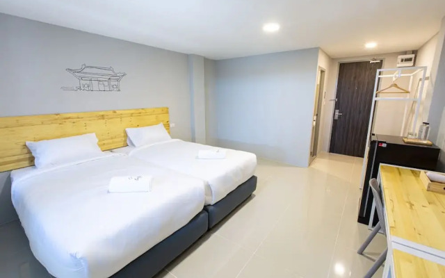 Fine Bed Hotel