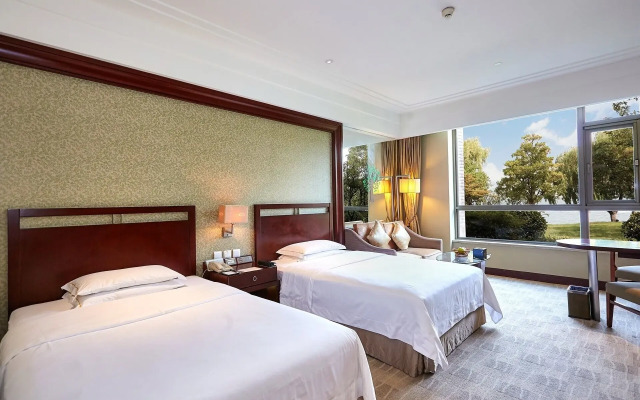 Tongli Lakeview Hotel