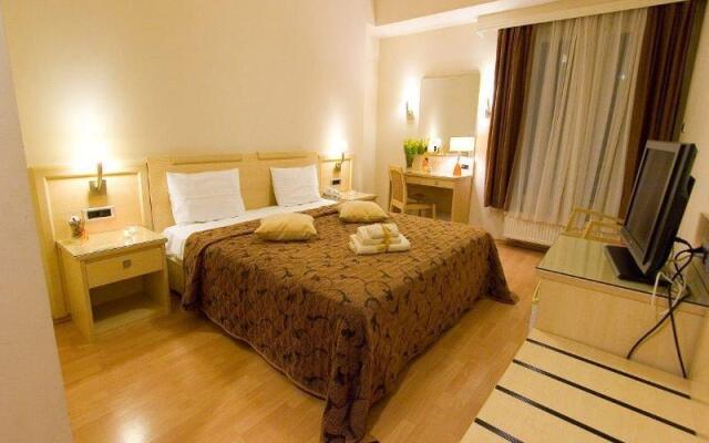 Lito Hotel
