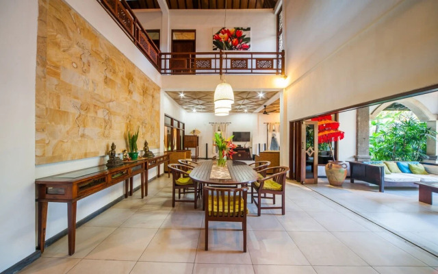 Villa Este, Seminyak