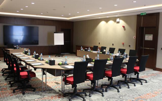Holiday Inn Jeddah Gateway by IHG