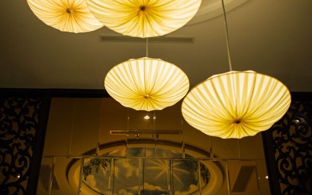 Palazzo Luxury Hotel