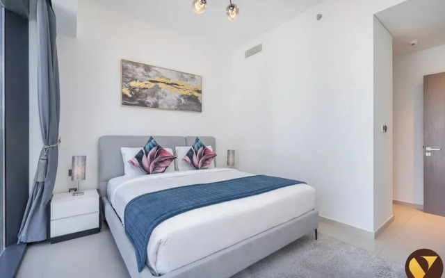 30th Floor Near Burj Khailfa Dubai Mal