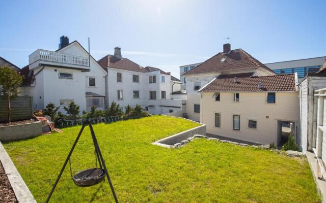 Central Studio Apartment