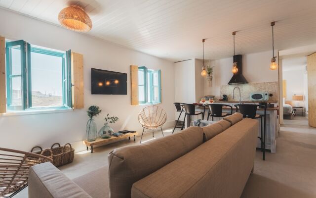 Azenhas do Mar West Coast Design & Surf