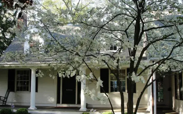 Fox Pond Bed and Breakfast