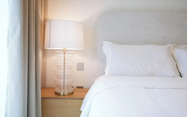 KeyRock - Dubai Marina with Pool & Gym