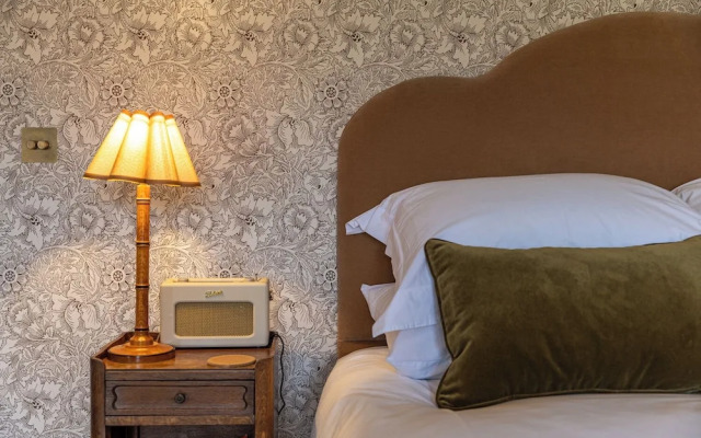 The Kirkstyle Inn & Sportsman's Rest