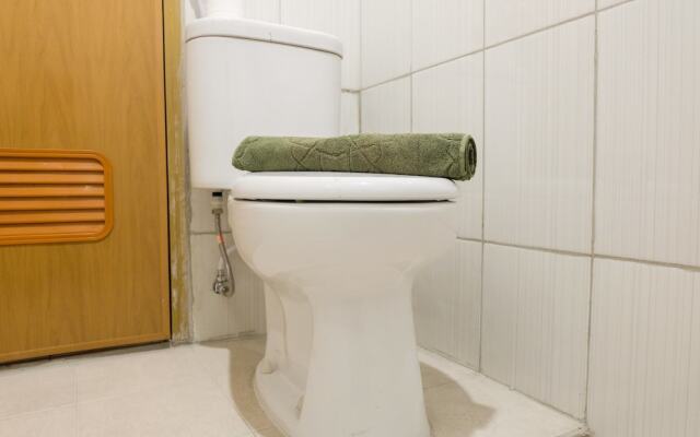 Azalea Suites Cikarang Studio Apartment with Bathtub