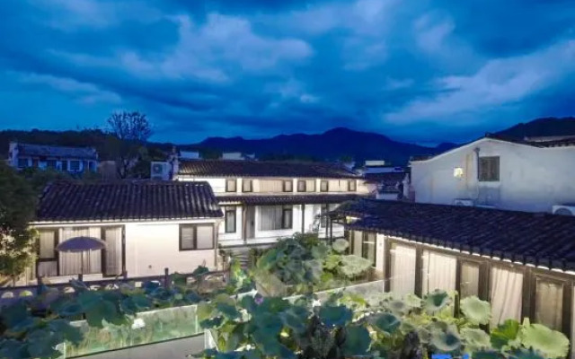 Hongcun Hetang Moonlight Luxury Homestay