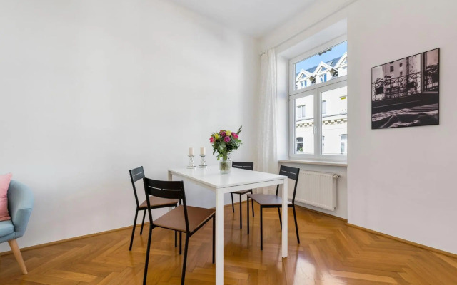 A&S Center Apartment Vienna
