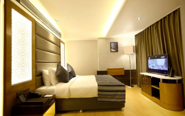 Regenta Central The Crystal