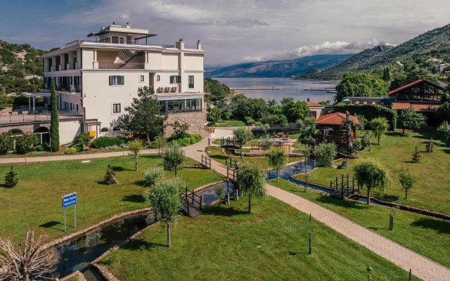 Veladrion Resort