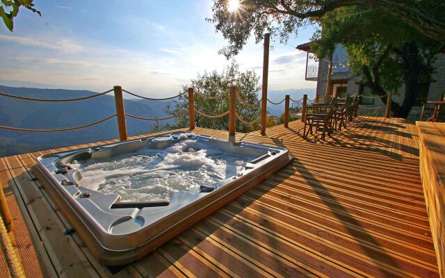 Almond House Suites Arachova - Adults Only