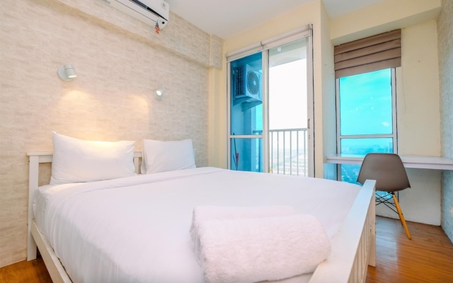 Minimalist Studio With Great City View At Tifolia Apartment – Guest Rooms – Jakarta