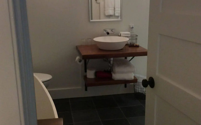 Woodbourne Inn
