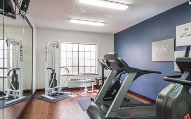 Comfort Suites East / I-44