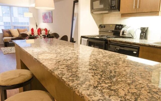 Royal Stays Suites - Blue Jays Way