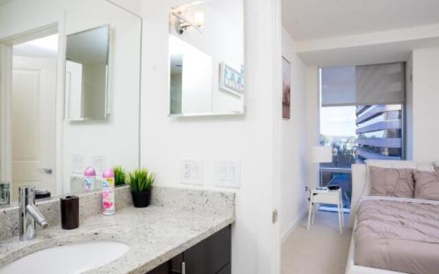 Arlington Fully Furnished Apartments in Crystal City