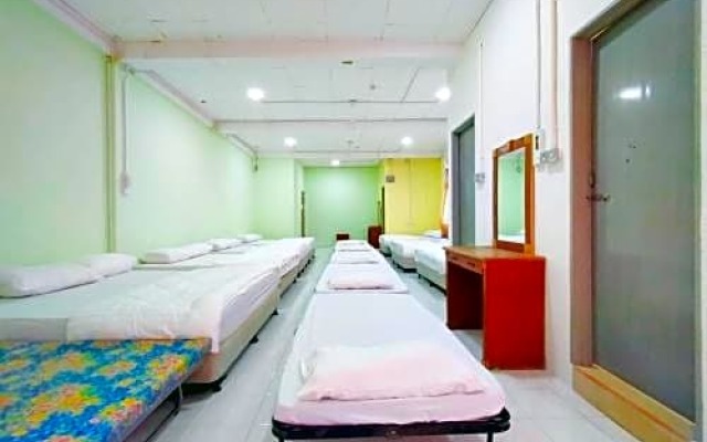 Spot On 89939 Platinum inn