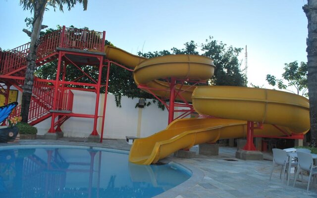 diRoma Resort com um dia no Acqua Park